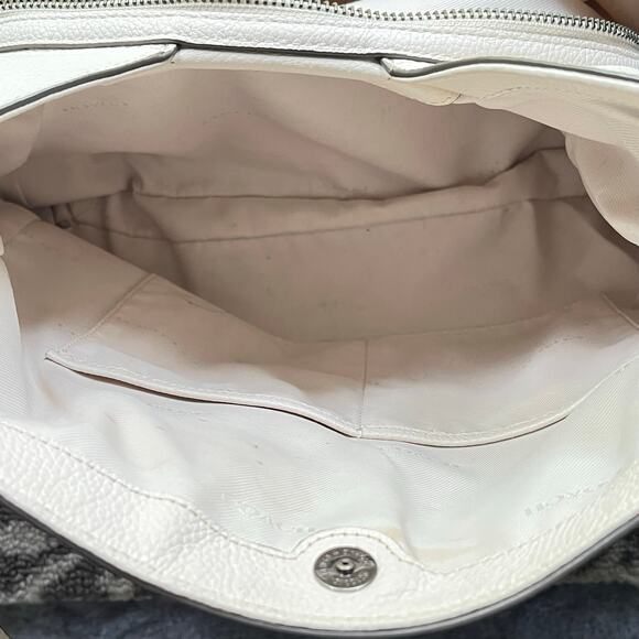 Coach Edie 31 Shoulder Bag – Chalk Pebbled Leather Silver & Gold Rivets /Dustbag - Picture 14 of 16